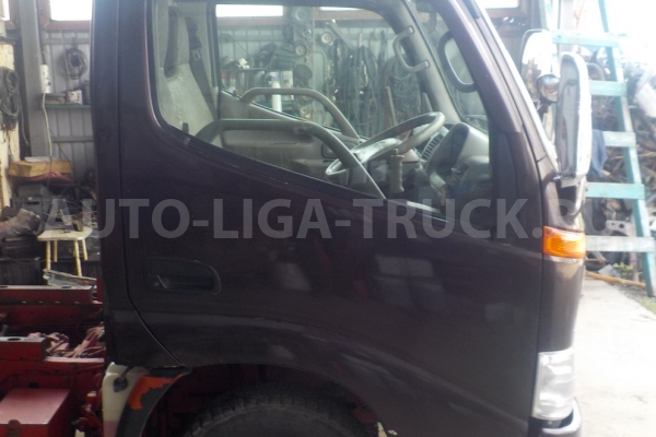 Кабина в сборе Toyota Dyna, Toyoace, Hino dutro  2002 год КАБИНА S05С 2002 24 