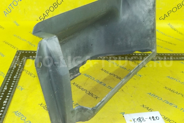 Подножка Mitsubishi Canter 4M51 Подножка 4M51 2001  MC139345