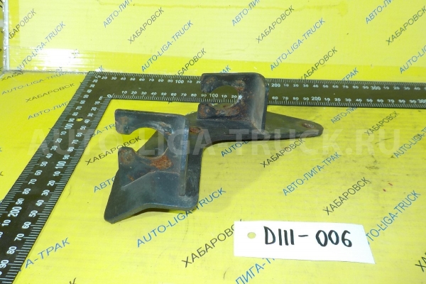 Кронштейн КПП Toyota Dyna, Toyoace S05D Кронштейн КПП S05D 2002  33823-37360