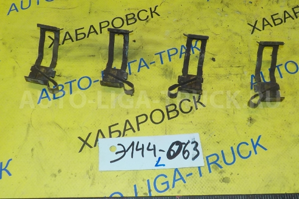 Зажим колодок Isuzu Elf 4HG1 Зажим колодок 4HG1 2001 8-97318-894-0 Зажим колодок Isuzu Elf 4HG1 Зажим колодок 4HG1 2001 8-97318-894-0