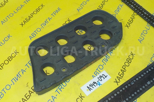 Подножка Nissan Atlas TD27 Подножка TD27 1993 96150-5T000 Подножка Nissan Atlas TD27 Подножка TD27 1993 96150-5T000
