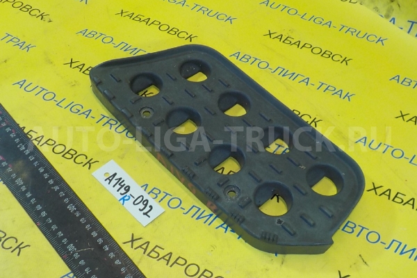 Подножка Nissan Atlas TD27 Подножка TD27 1993 96150-5T000 Подножка Nissan Atlas TD27 Подножка TD27 1993 96150-5T000