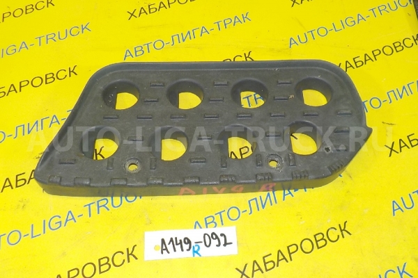 Подножка Nissan Atlas TD27 Подножка TD27 1993 96150-5T000 Подножка Nissan Atlas TD27 Подножка TD27 1993 96150-5T000