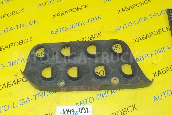 Подножка Nissan Atlas TD27 Подножка TD27 1993 96150-5T000 Подножка Nissan Atlas TD27 Подножка TD27 1993 96150-5T000