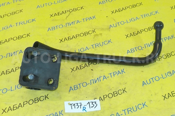 СТОЙКА ЗЕРКАЛА Mazda Titan 4HF1 СТОЙКА ЗЕРКАЛА 4HF1 1998  W441-69-120B