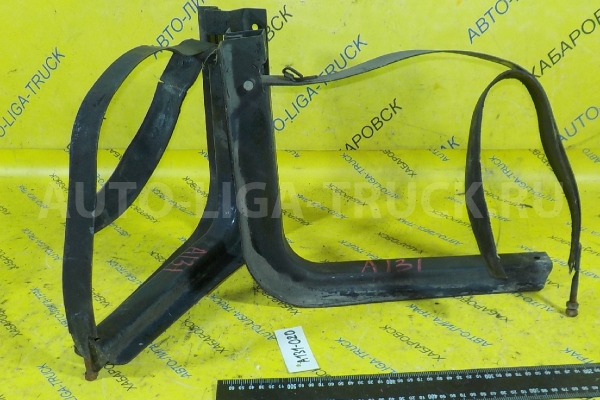 Крепление бака Nissan Atlas TD27 Крепление бака TD27 1993 17421-09T00 Крепление бака Nissan Atlas TD27 Крепление бака TD27 1993 17421-09T00