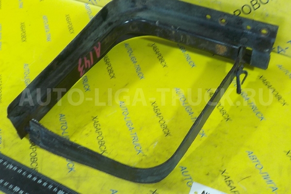 Крепление бака Nissan Atlas QD32 Крепление бака QD32 1999  17421-09T00
