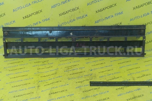 Решетка радиатора Nissan Atlas FD35 Решетка радиатора 1991 62330-01T28 Решетка радиатора Nissan Atlas FD35 Решетка радиатора 1991 62330-01T28