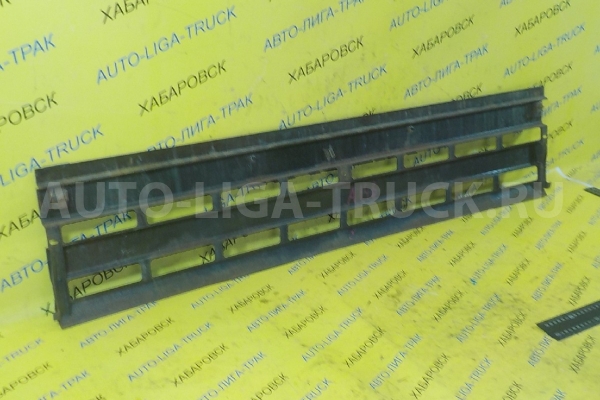 Решетка радиатора Nissan Atlas FD35 Решетка радиатора 1991 62330-01T28 Решетка радиатора Nissan Atlas FD35 Решетка радиатора 1991 62330-01T28
