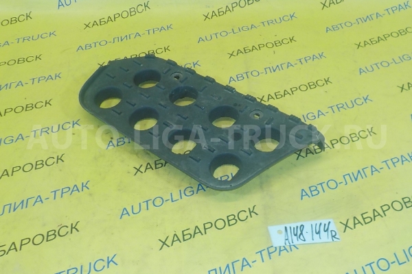 Подножка Nissan Atlas TD27 Подножка TD27 1999 96150-5T000 Подножка Nissan Atlas TD27 Подножка TD27 1999 96150-5T000