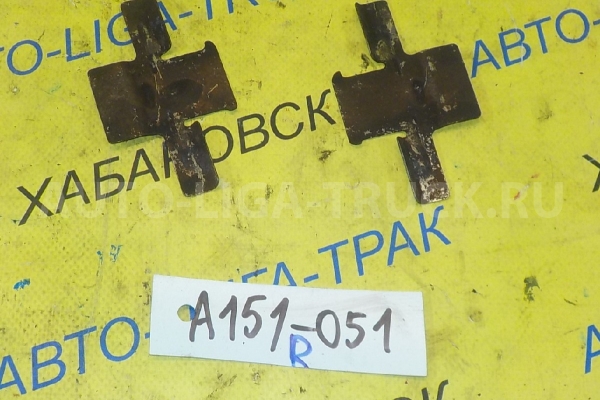 Зажим колодок Nissan Atlas TD27 Зажим колодок TD27 1997  41080-6T325