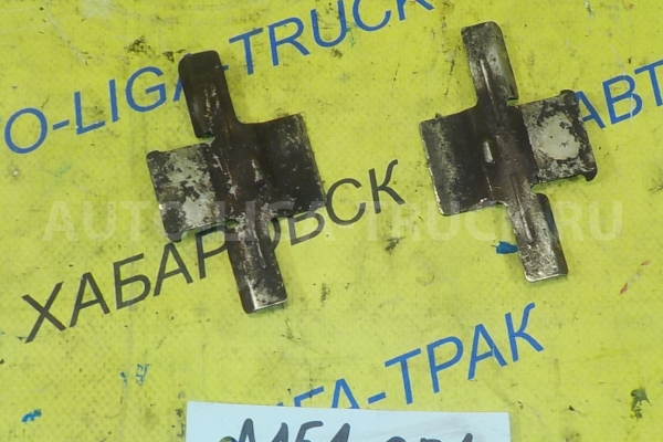 Зажим колодок Nissan Atlas TD27 Зажим колодок TD27 1997  41080-6T325