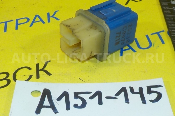 Реле Nissan Atlas TD27 Реле TD27 1997  25230-C9970