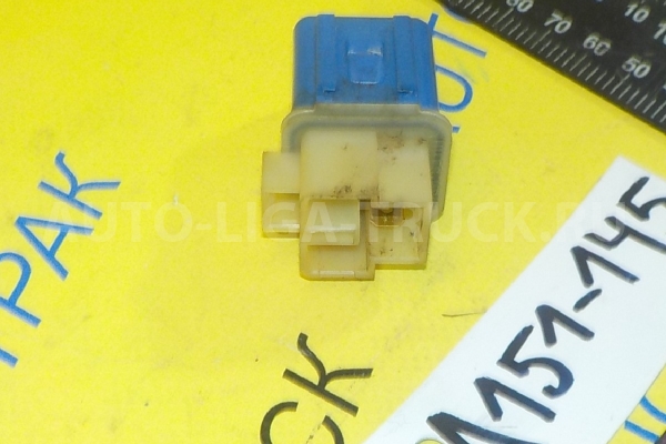 Реле Nissan Atlas TD27 Реле TD27 1997  25230-C9970