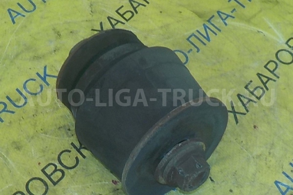Задние подушки  кабины Nissan Atlas TD27 Задние подушки  кабины TD27 1996  95520-2T00A
