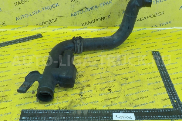 Патрубок фильтра Nissan Atlas QD32 Патрубок фильтра QD32 2005  16575-2T302