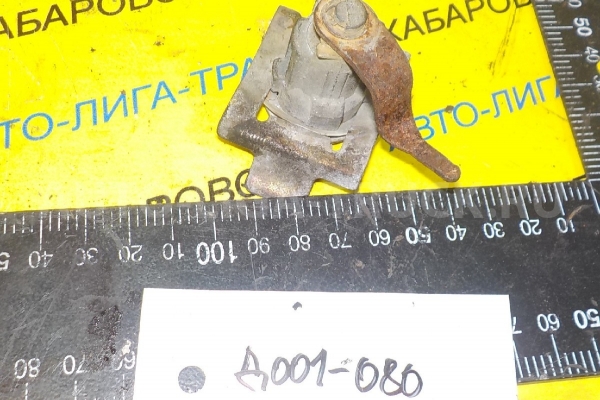 Замок двери Toyota Dyna, Toyoace Замок двери 69510-37010 Замок двери Toyota Dyna, Toyoace Замок двери 69510-37010