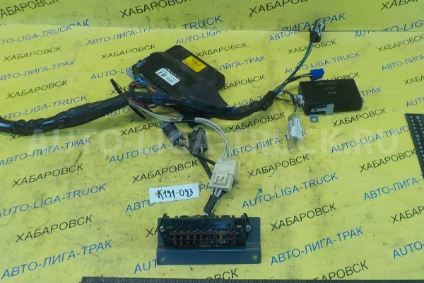 Блок управления ABS Mitsubishi Canter 4M50 ABS 4M50 MK344936 Блок управления ABS Mitsubishi Canter 4M50 ABS 4M50 MK344936