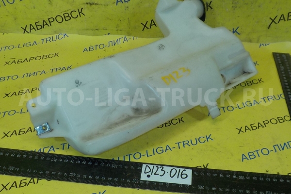 БАЧОК ОМЫВАТЕЛЯ Toyota Dyna, Toyoace N04C БАЧОК ОМЫВАТЕЛЯ N04C 2003  85315-37090