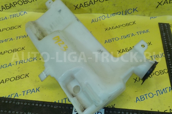 БАЧОК ОМЫВАТЕЛЯ Toyota Dyna, Toyoace N04C БАЧОК ОМЫВАТЕЛЯ N04C 2003  85315-37090