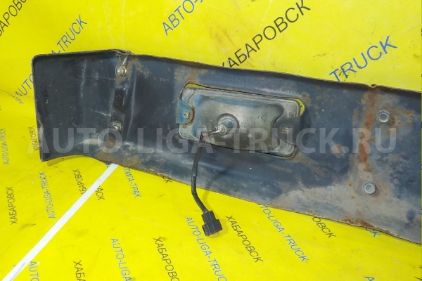 БАМПЕР Mitsubishi Canter 4D32 БАМПЕР 4D32 1989  MB293580