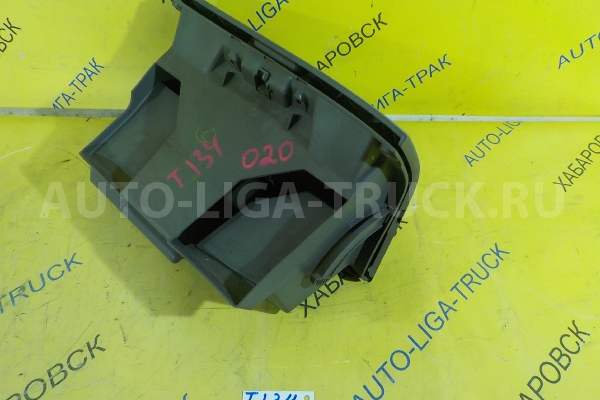 Бардачок Mazda Titan 4HF1 БАРДАЧОК 4HF1 2001 W620-64-030E Бардачок Mazda Titan 4HF1 БАРДАЧОК 4HF1 2001 W620-64-030E
