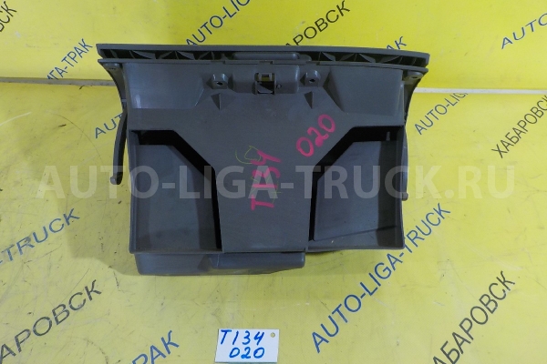 Бардачок Mazda Titan 4HF1 БАРДАЧОК 4HF1 2001 W620-64-030E Бардачок Mazda Titan 4HF1 БАРДАЧОК 4HF1 2001 W620-64-030E