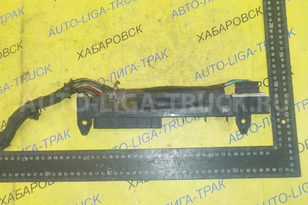БЛОК ПРЕДОХРАНИТЕЛЕЙ Isuzu Elf БЛОК ПРЕДОХРАНИТЕЛЕЙ    8-97187-918-1