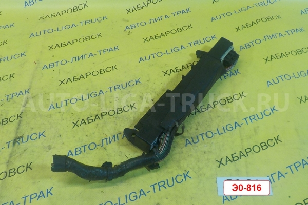 БЛОК ПРЕДОХРАНИТЕЛЕЙ Isuzu Elf БЛОК ПРЕДОХРАНИТЕЛЕЙ    8-97187-918-1