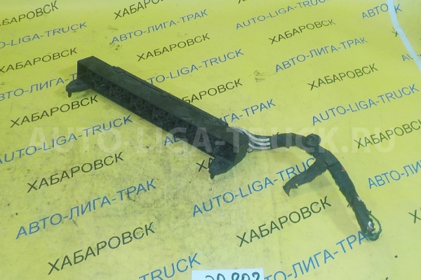 БЛОК ПРЕДОХРАНИТЕЛЕЙ Isuzu Elf БЛОК ПРЕДОХРАНИТЕЛЕЙ    8-97087-639-1