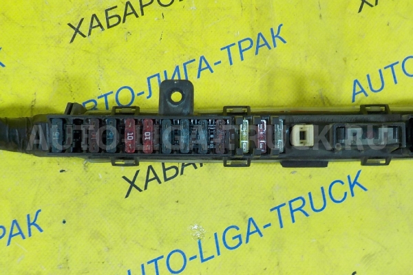 БЛОК ПРЕДОХРАНИТЕЛЕЙ Isuzu Elf 4HF1 БЛОК ПРЕДОХРАНИТЕЛЕЙ 4HF1 1997  8-97077-664-0