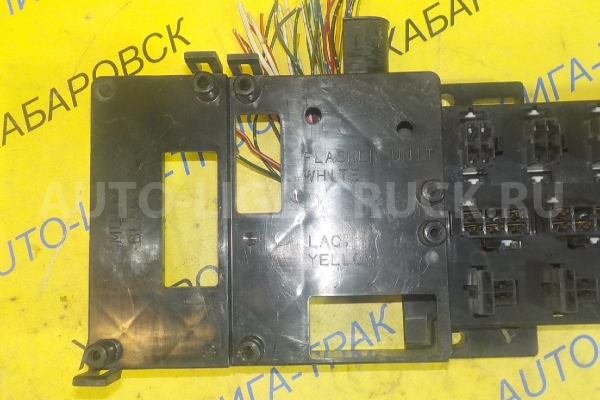 БЛОК ПРЕДОХРАНИТЕЛЕЙ Mitsubishi Canter БЛОК ПРЕДОХРАНИТЕЛЕЙ    MC859123
