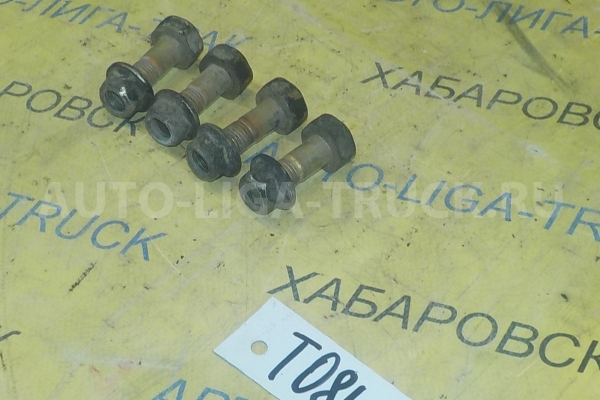 Болт Mazda Titan 4HF1 Болт 4HF1 2002  Y001-25-123