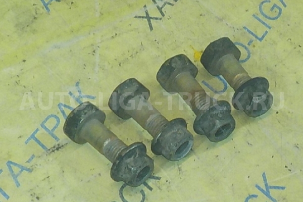Болт Mitsubishi Canter 4DR7 Болт 4DR7 1992 Y001-25-123 Болт Mitsubishi Canter 4DR7 Болт 4DR7 1992 Y001-25-123