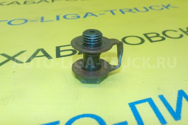 Болт Mitsubishi Canter Болт    MH037279
