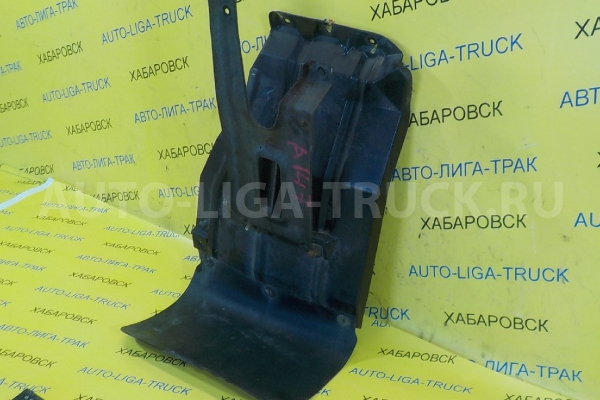 Брызговик передний Nissan Atlas TD25 Брызговик передний TD25 1996  63100-2T001