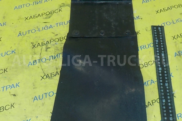 Брызговики задние Nissan Atlas TD27 Брызговики задние TD27 1997  93823-0T201