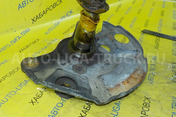 Цапфа Mazda Titan 4HF1 Цапфа 4HF1 2002  W628-33-021A