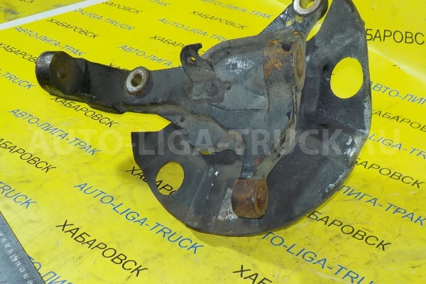 Цапфа Mazda Titan 4HF1 Цапфа 4HF1 2002  W628-33-021A