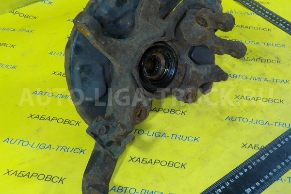 Цапфа Nissan Atlas QD32 Цапфа QD32 2005  40015-20N00