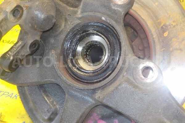 Цапфа Nissan Atlas TD27 Цапфа TD27 1995  40015-20N00