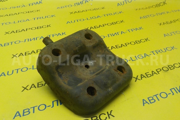 Чашка рессоры  7K Чашка рессоры  2001  48046-27110