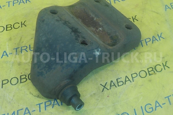 Чашка рессоры Nissan Atlas TD27 Чашка рессоры TD27 1996  55266-T6201