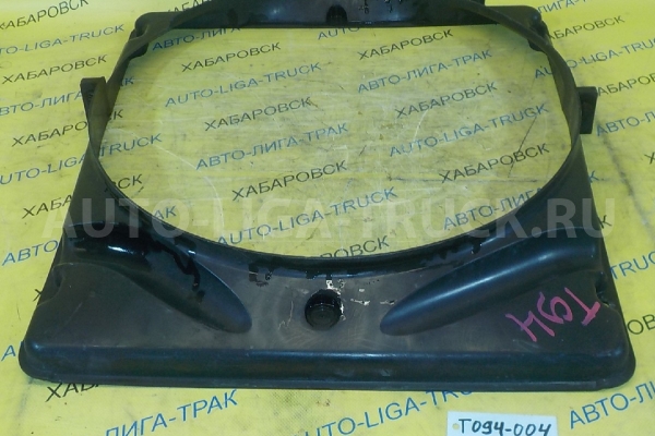 Диффузор радиатора Mazda Titan 4HG1 Диффузор радиатора 4HG1 1999  YJ01-15-211