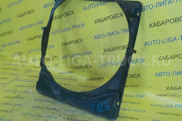 Диффузор радиатора Mazda Titan 4HG1 Диффузор радиатора 4HG1 1997  YJ01-15-211