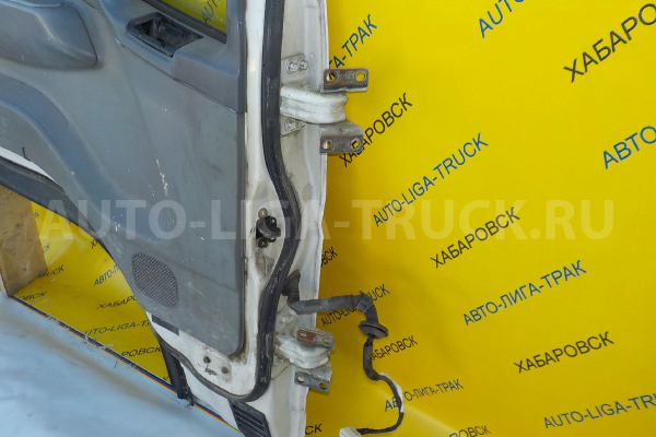 ДВЕРЬ Mitsubishi Canter 4M40 ДВЕРЬ 4M40 2003  MK700477