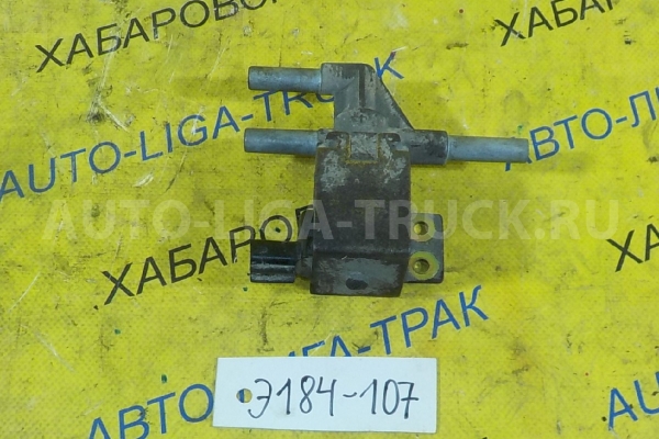эл.клапан Isuzu Elf 4HF1 Вакуумный клапан 4HF1 1999 8-97065-472-0 эл.клапан Isuzu Elf 4HF1 Вакуумный клапан 4HF1 1999 8-97065-472-0