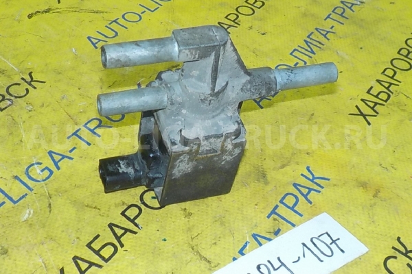 эл.клапан Isuzu Elf 4HF1 Вакуумный клапан 4HF1 1999 8-97065-472-0 эл.клапан Isuzu Elf 4HF1 Вакуумный клапан 4HF1 1999 8-97065-472-0
