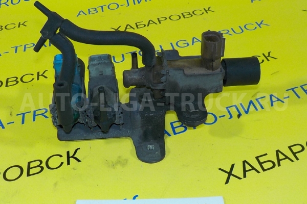 Вакуумный клапан Isuzu Elf 4HF1 Вакуумный клапан 4HF1 1996  8-97037-165-0
