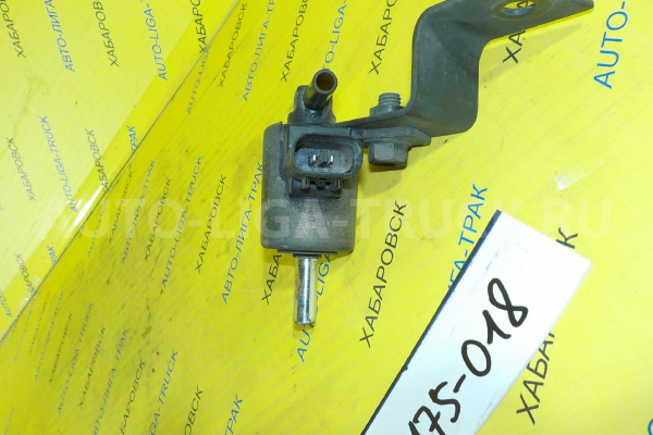 эл.клапан Mitsubishi Canter 4D33 Вакуумный клапан 4D33 2000  MC859050